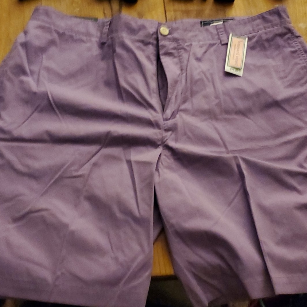 Mens Vineyard Vines Flat front shorts